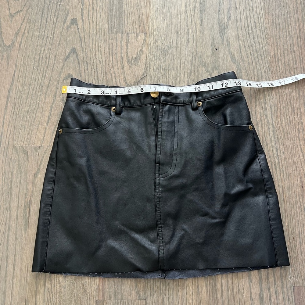 Leather skirt